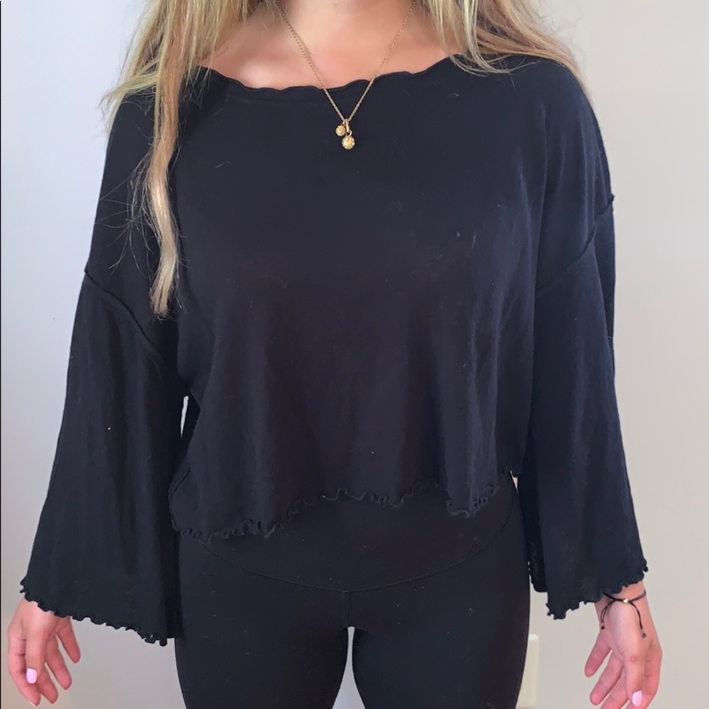 Long sleeve, bell top